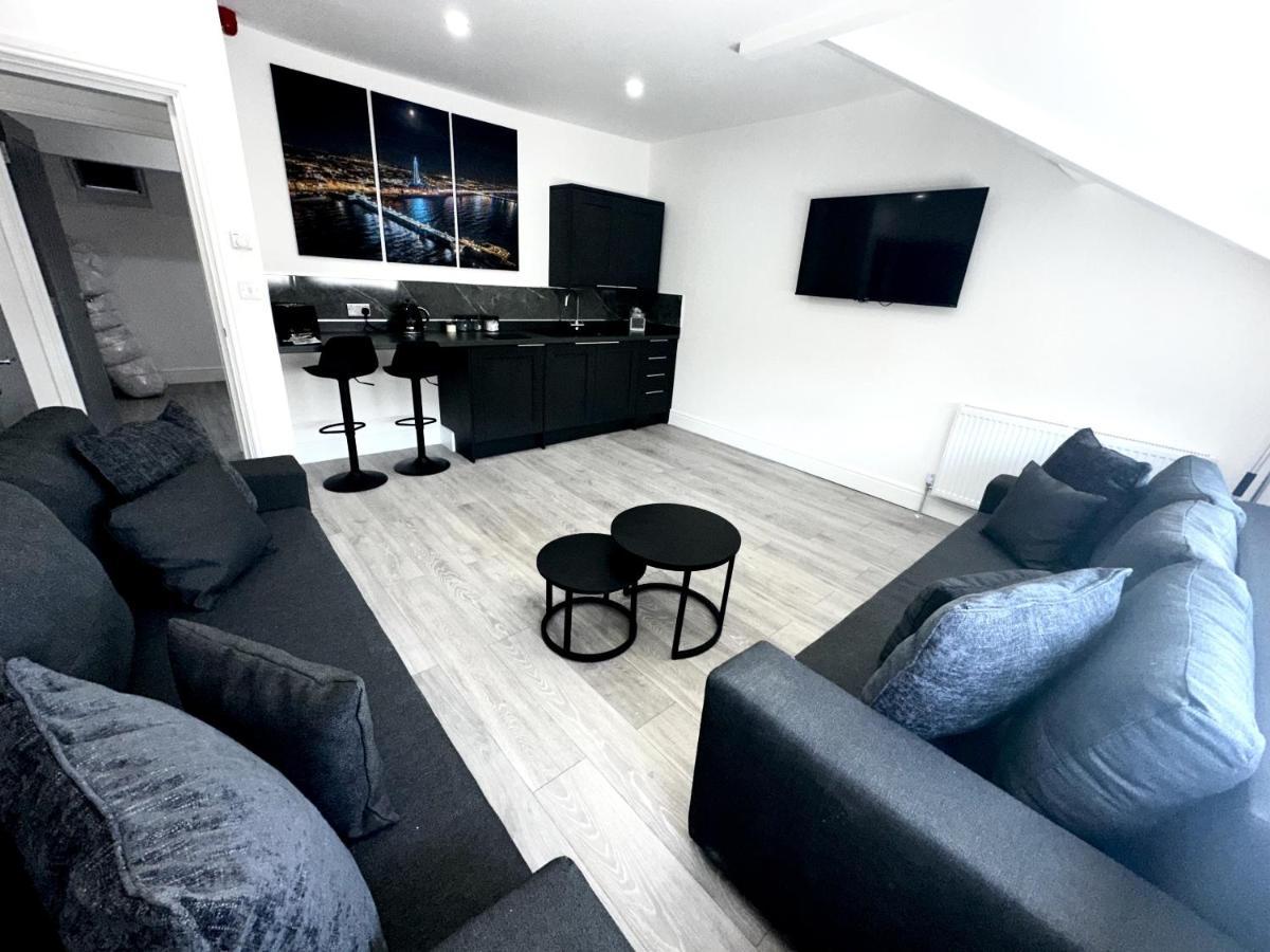 New Osborne Luxury Hottub And Jacuzzi Suites Blackpool Eksteriør bilde
