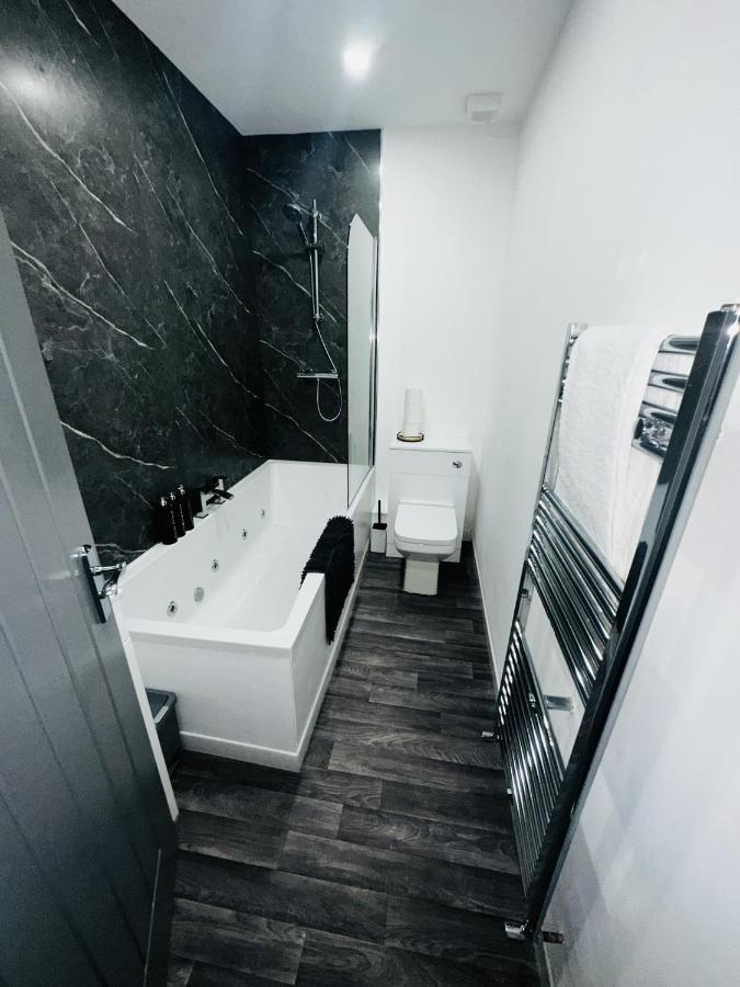 New Osborne Luxury Hottub And Jacuzzi Suites Blackpool Rom bilde